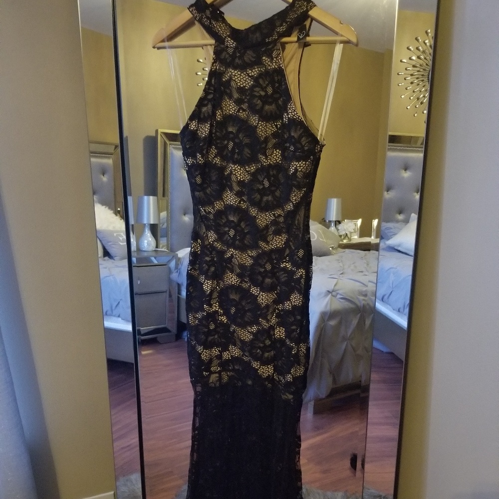 Windsor Long Black Nude Lace Dress